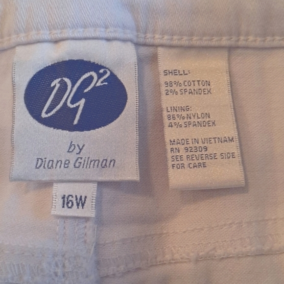DG2 NWOT WHITE JEANS 16 W - Picture 2 of 12